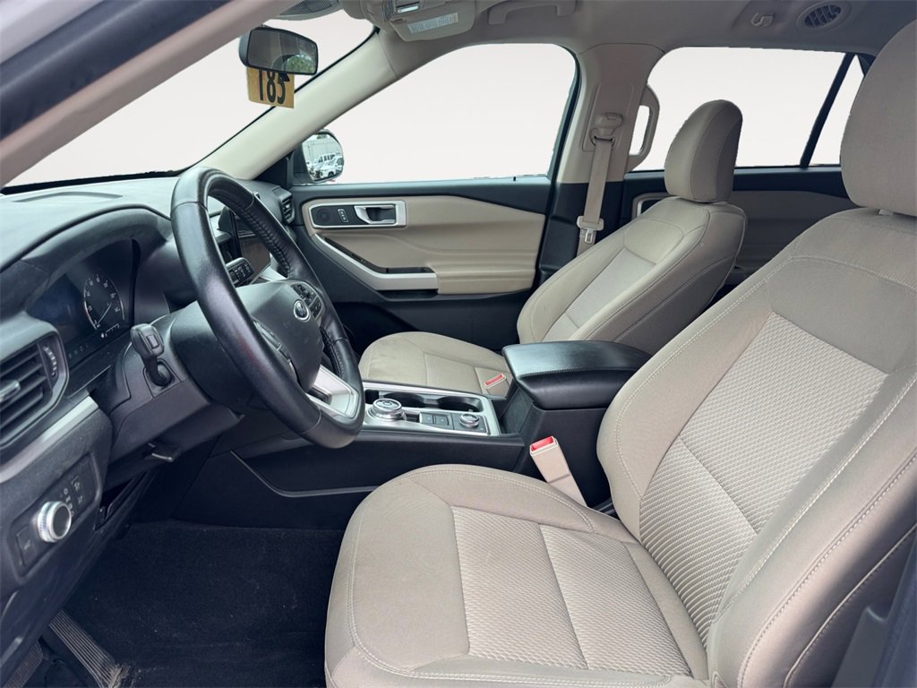 Used 2022 Ford Explorer XLT image 9