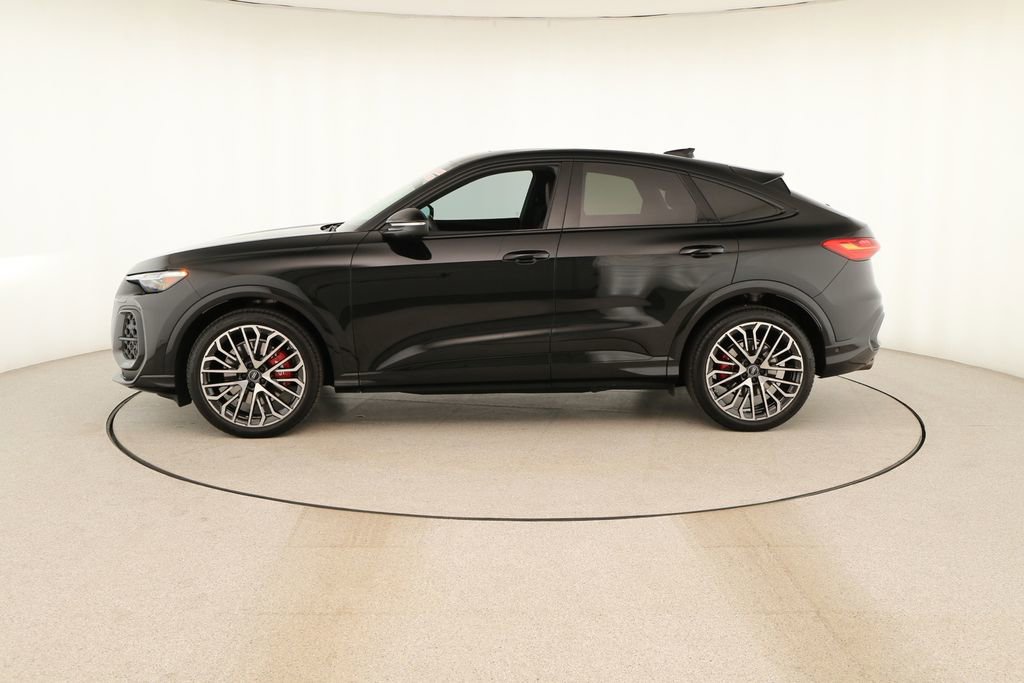 Certified 2025 Audi SQ5 Prestige image 2