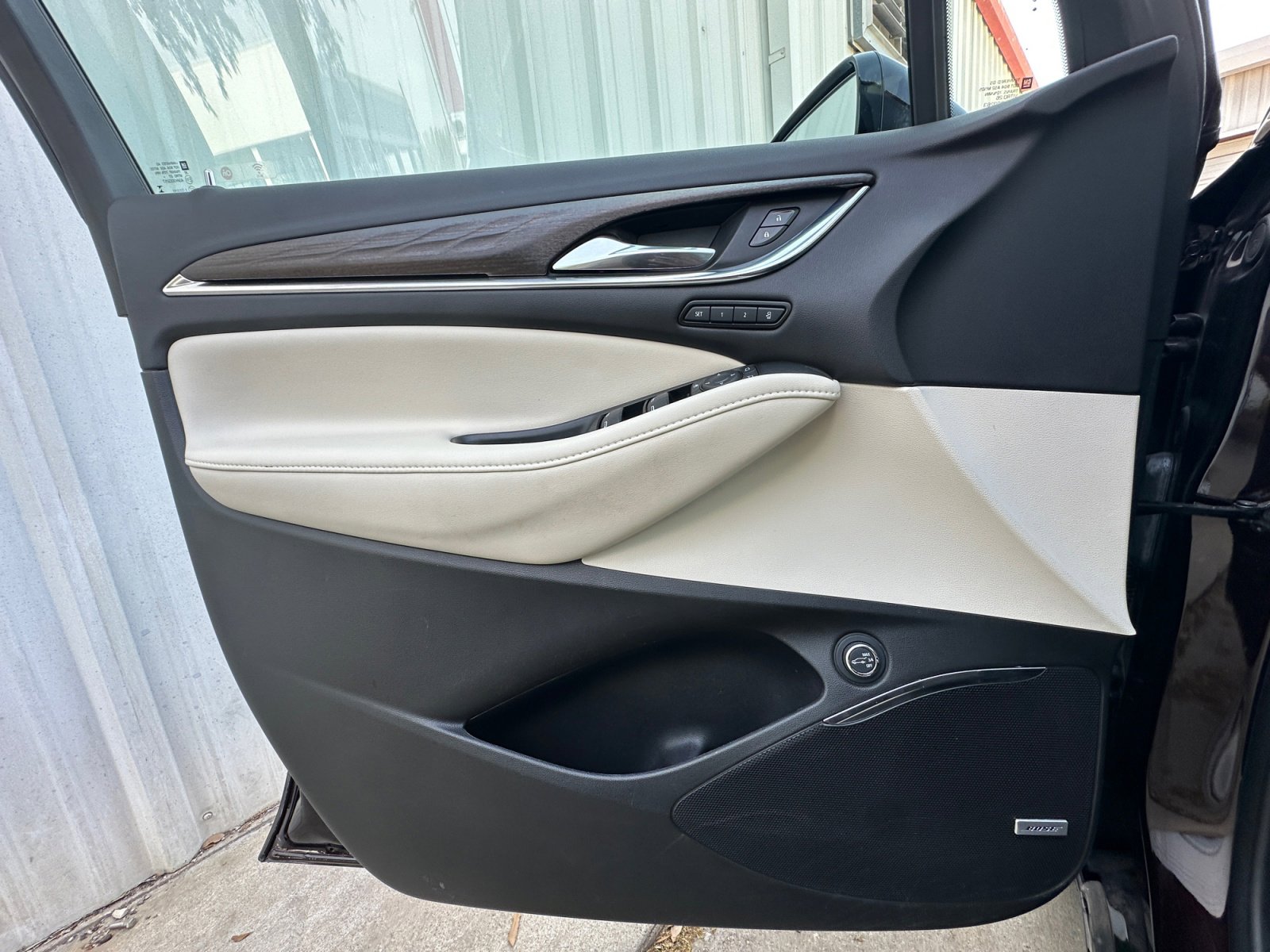 Used 2024 Buick Enclave Avenir w/ Avenir Technology Package image 30