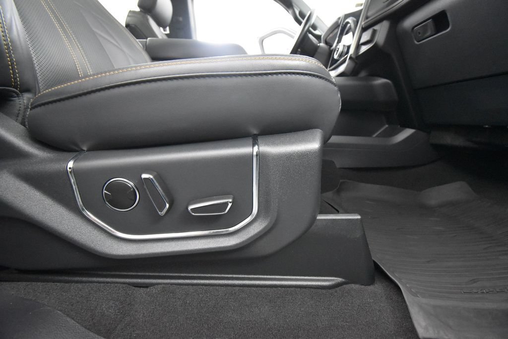 Used 2024 Ford Expedition Platinum AWD/4WD image 48