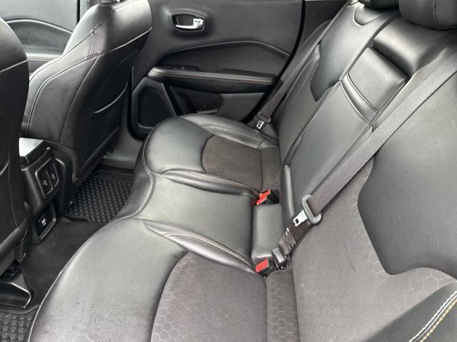 Used 2020 Jeep Compass Latitude w/ Cold Weather Group AWD/4WD image 18