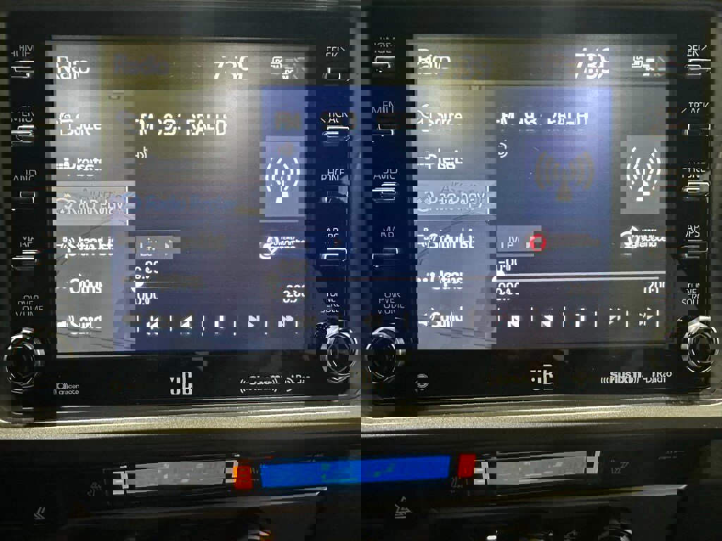 Used 2023 Toyota Tacoma Limited image 29