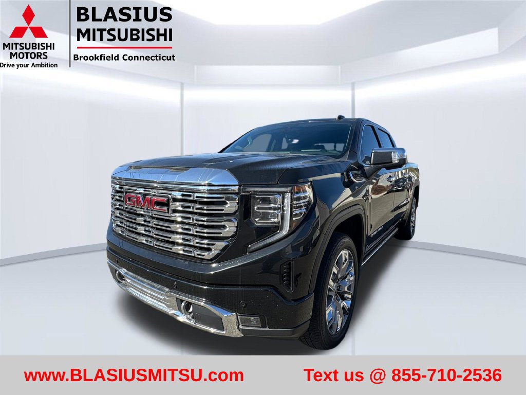 Used 2023 GMC Sierra 1500 Denali w/ Denali Reserve Package AWD/4WD image 3