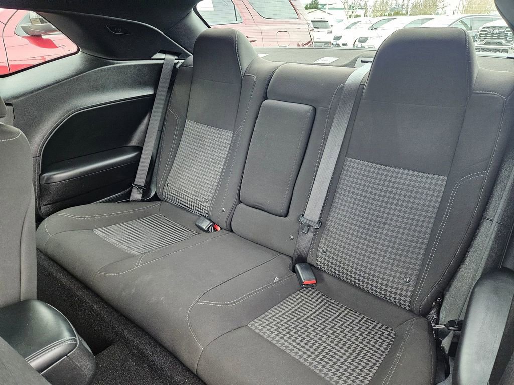 Used 2022 Dodge Challenger SXT image 25