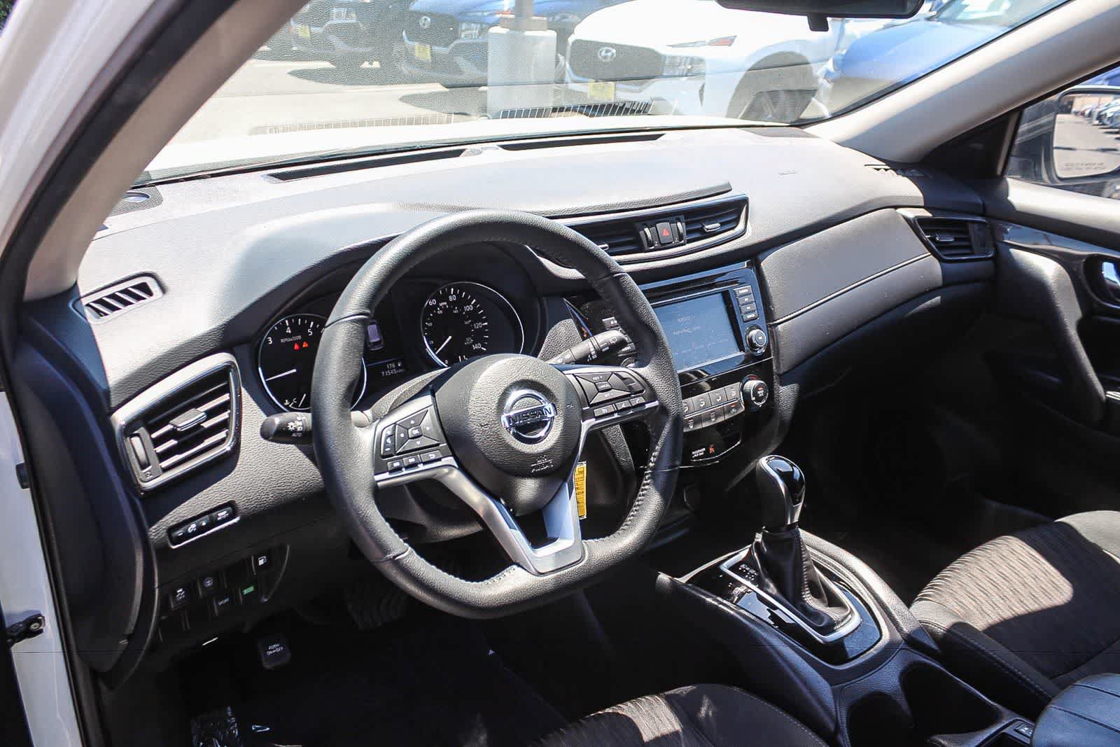 Used 2019 Nissan Rogue S w/ Special Edition Package FWD image 23