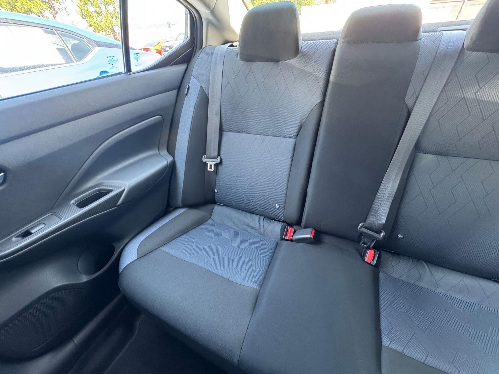 Used 2025 Nissan Versa SV FWD image 38