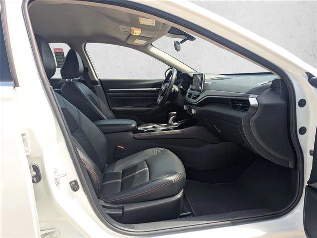 Used 2024 Nissan Altima 2.5 SR image 19