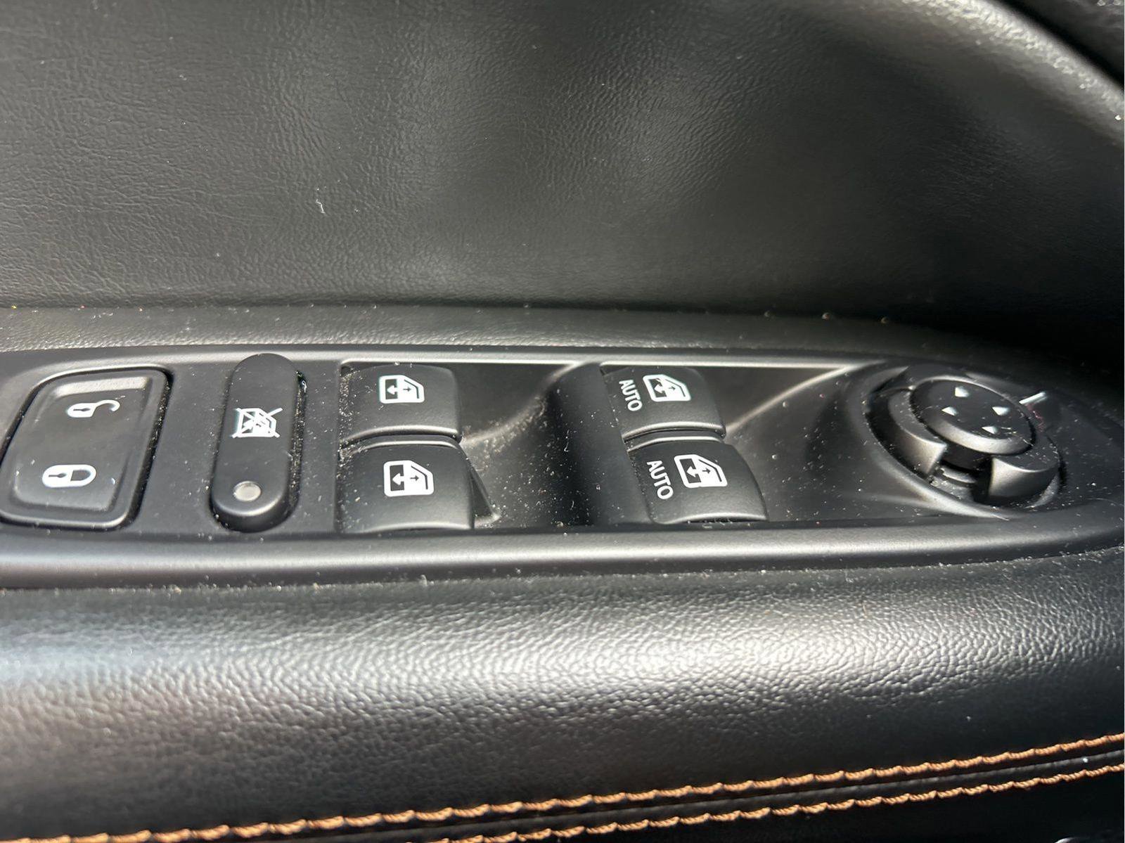 Certified 2020 Jeep Compass Limited image 14