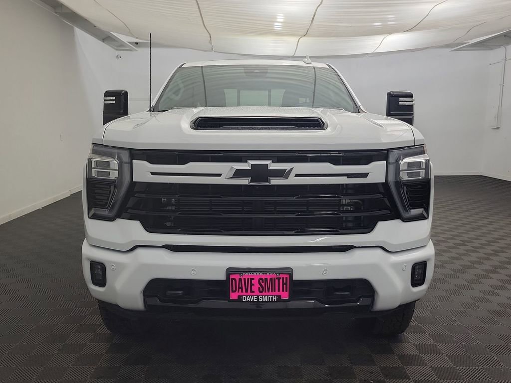 Used 2024 Chevrolet Silverado 3500 LTZ w/ LTZ Plus Package image 5