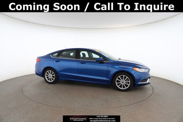 Used 2017 Ford Fusion SE image 25