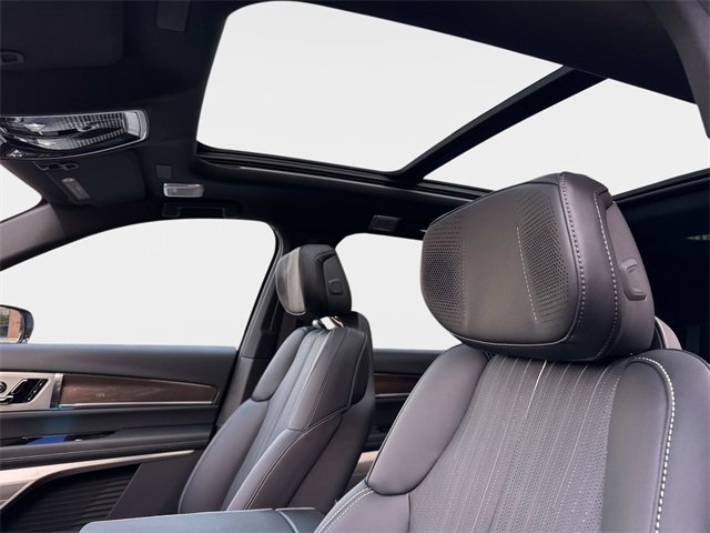 New 2026 Cadillac Vistiq Sport image 20