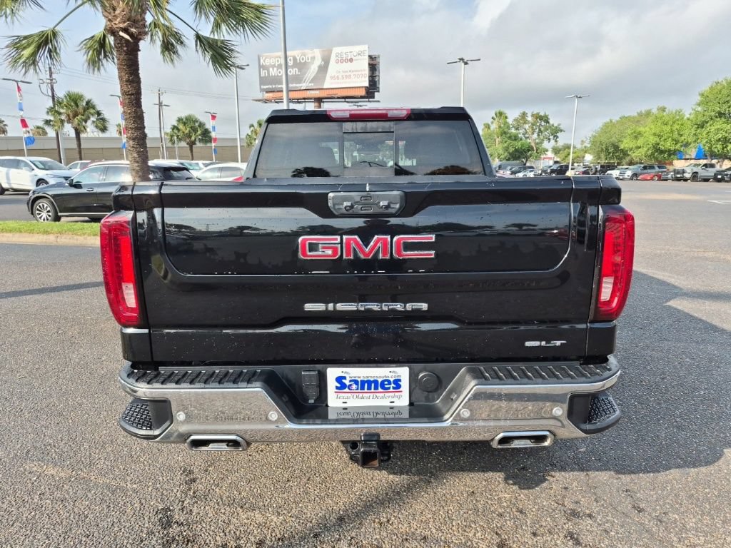 Used 2024 GMC Sierra 1500 SLT AWD/4WD image 4