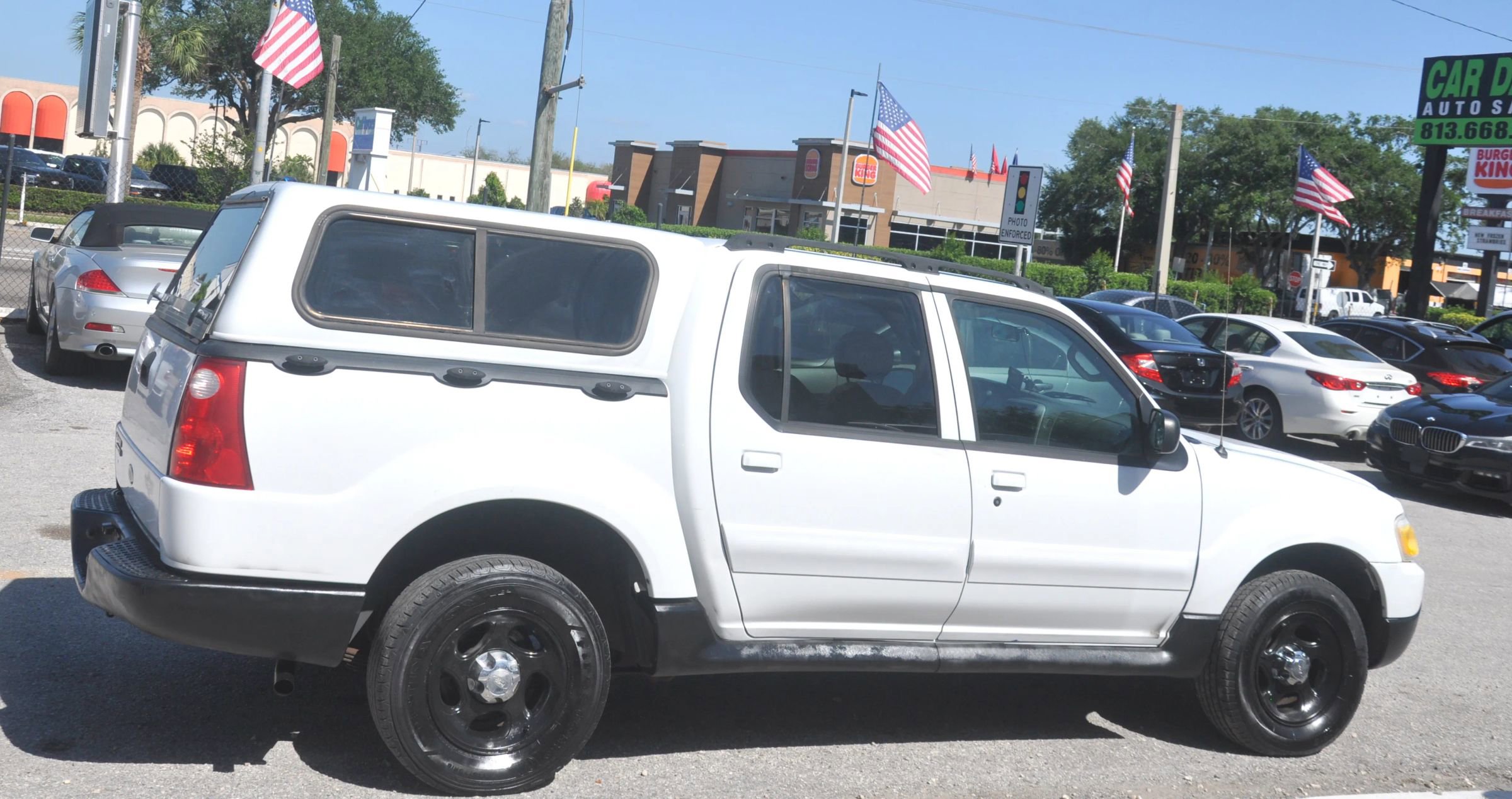 Used 2004 Ford Explorer Sport Trac XLT AWD/4WD image 7