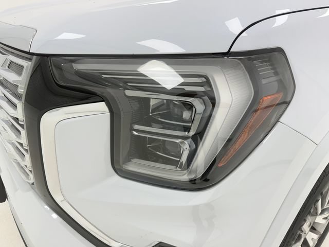Used 2026 GMC Terrain Denali AWD/4WD image 6