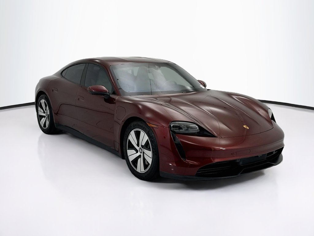 Used 2022 Porsche Taycan RWD image 3