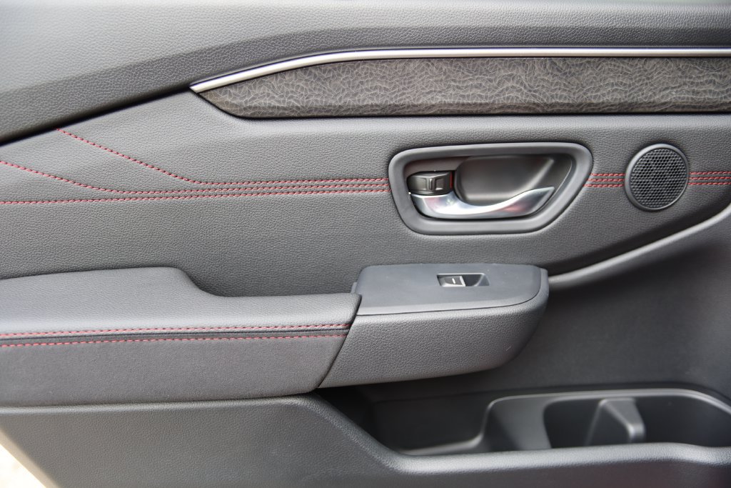 New 2026 Honda Pilot Black Edition image 27