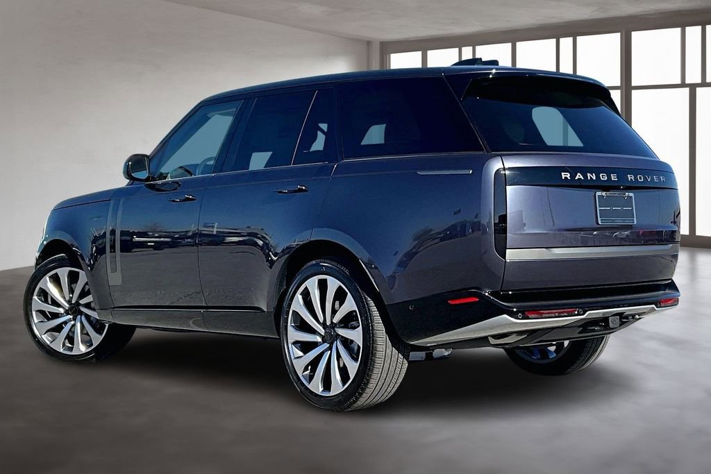 New 2026 Land Rover Range Rover SE image 3