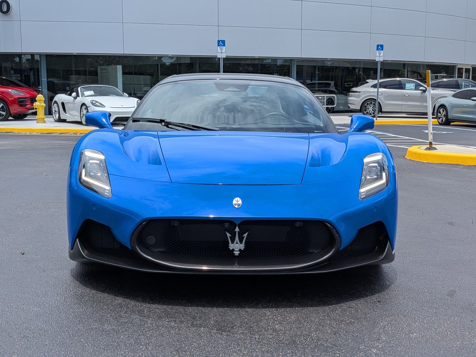 Used 2023 Maserati MC20 Spyder RWD image 6