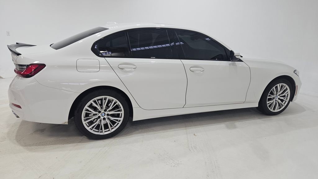 Used 2023 BMW 330i xDrive Sedan w/ Driving Assistance Package AWD/4WD image 8