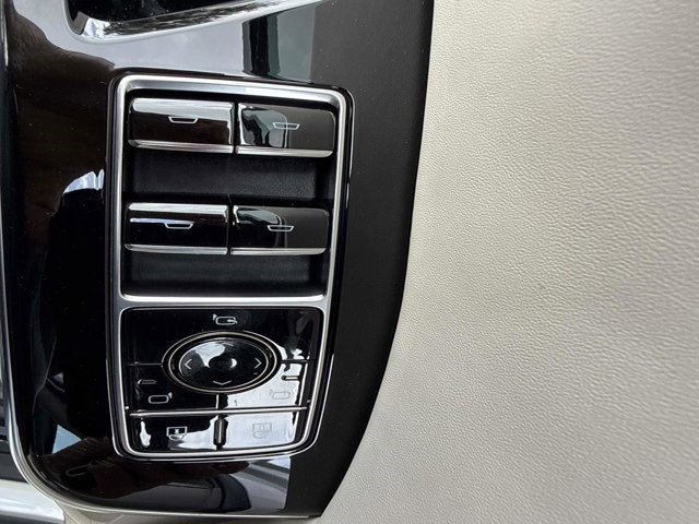 Certified 2025 Cadillac Escalade Sport Platinum w/ LPO, ONYX Package image 20