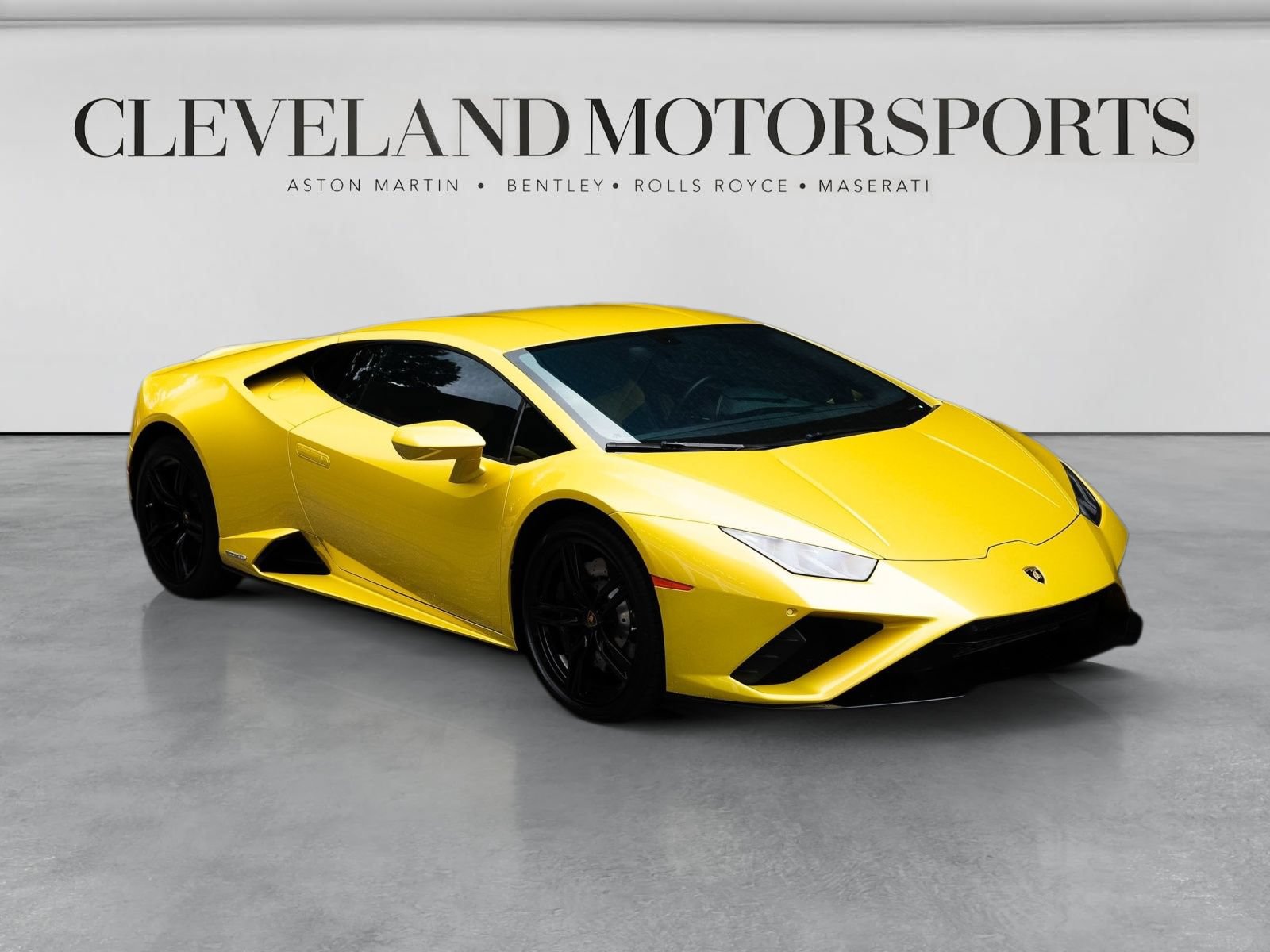 Used 2020 Lamborghini Huracan EVO RWD image 15