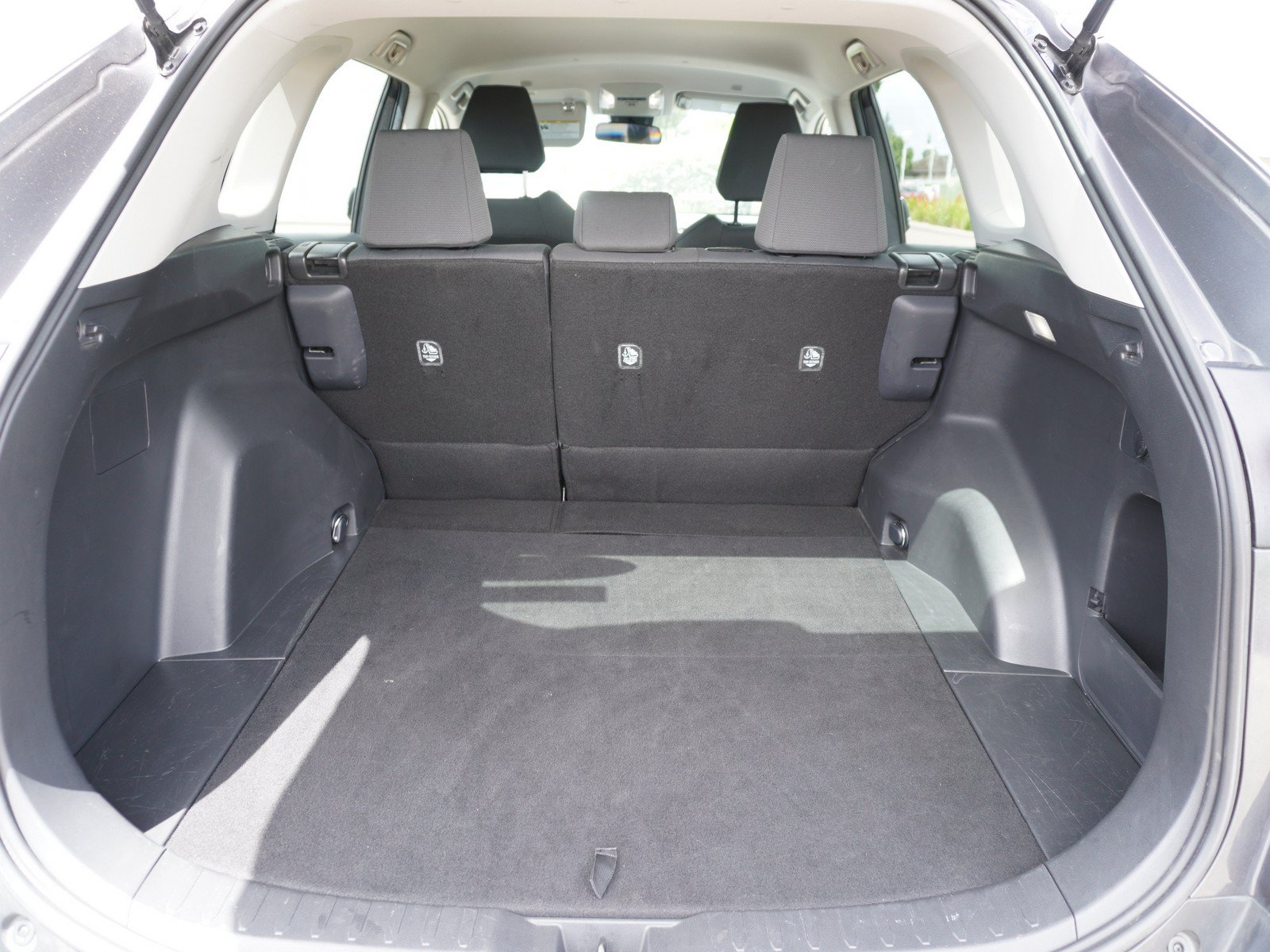 Used 2025 Toyota RAV4 XLE AWD/4WD image 11
