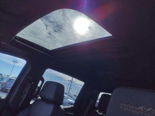 New 2025 Chevrolet Silverado 1500 High Country image 11
