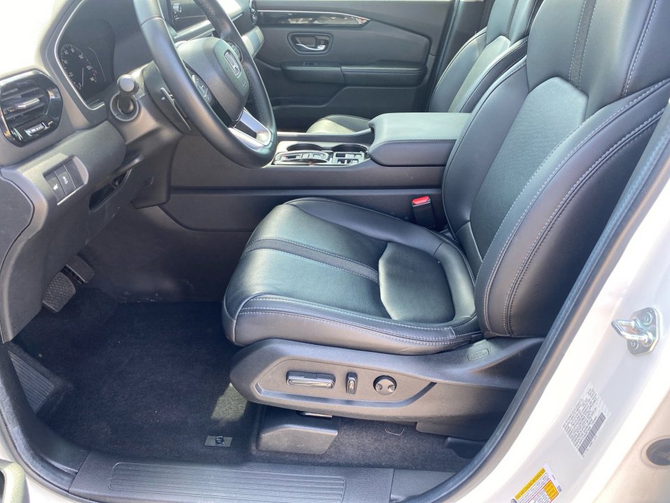Certified 2025 Honda Pilot EX-L image 11
