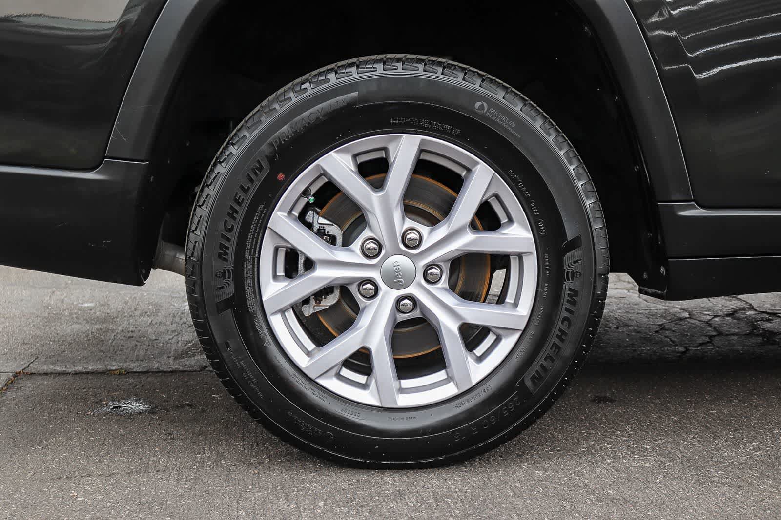 Used 2022 Jeep Grand Cherokee L Limited AWD/4WD image 10