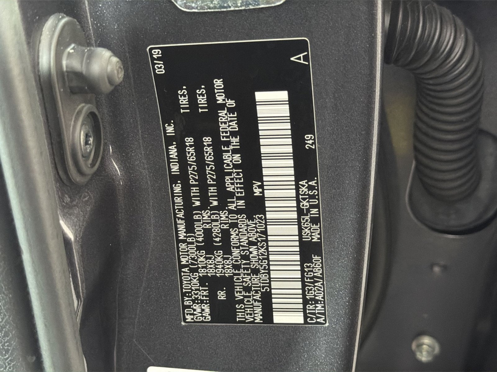 Used 2019 Toyota Sequoia SR5 AWD/4WD image 29
