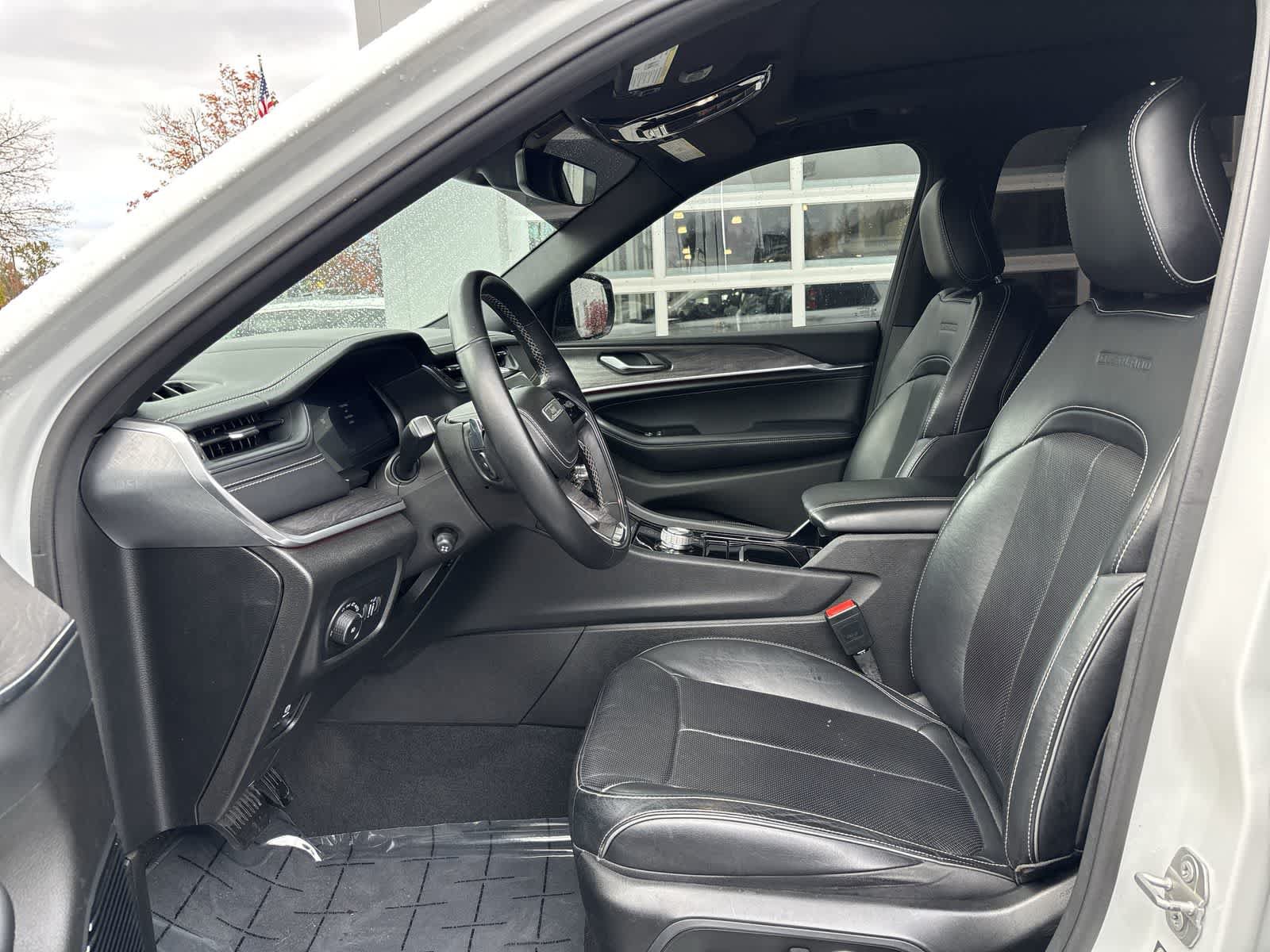 Certified 2021 Jeep Grand Cherokee L Overland w/ Quick Order Package 25N AWD/4WD image 10