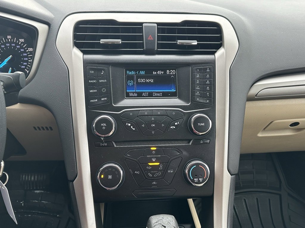 Used 2014 Ford Fusion SE image 29