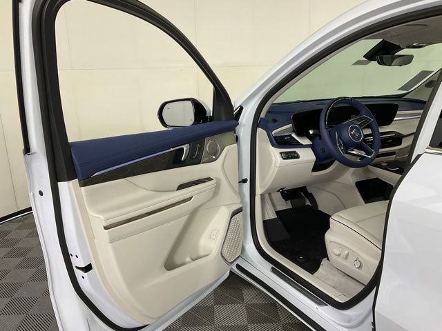 New 2026 Buick Enclave Avenir w/ Super Cruise Package image 25