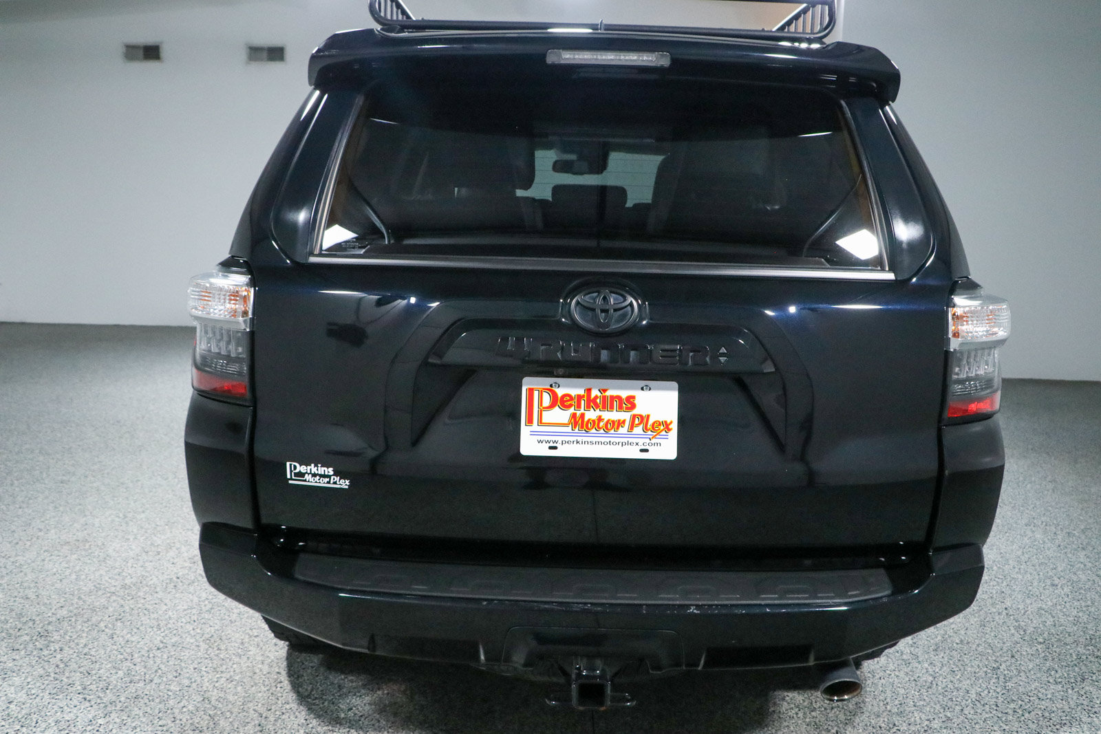 Used 2023 Toyota 4Runner SR5 Premium w/ Moonroof Package AWD/4WD image 8