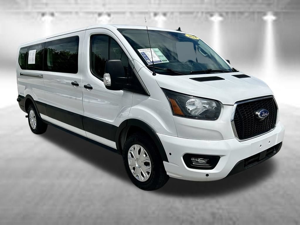 Used 2024 Ford Transit 350 XLT RWD image 3
