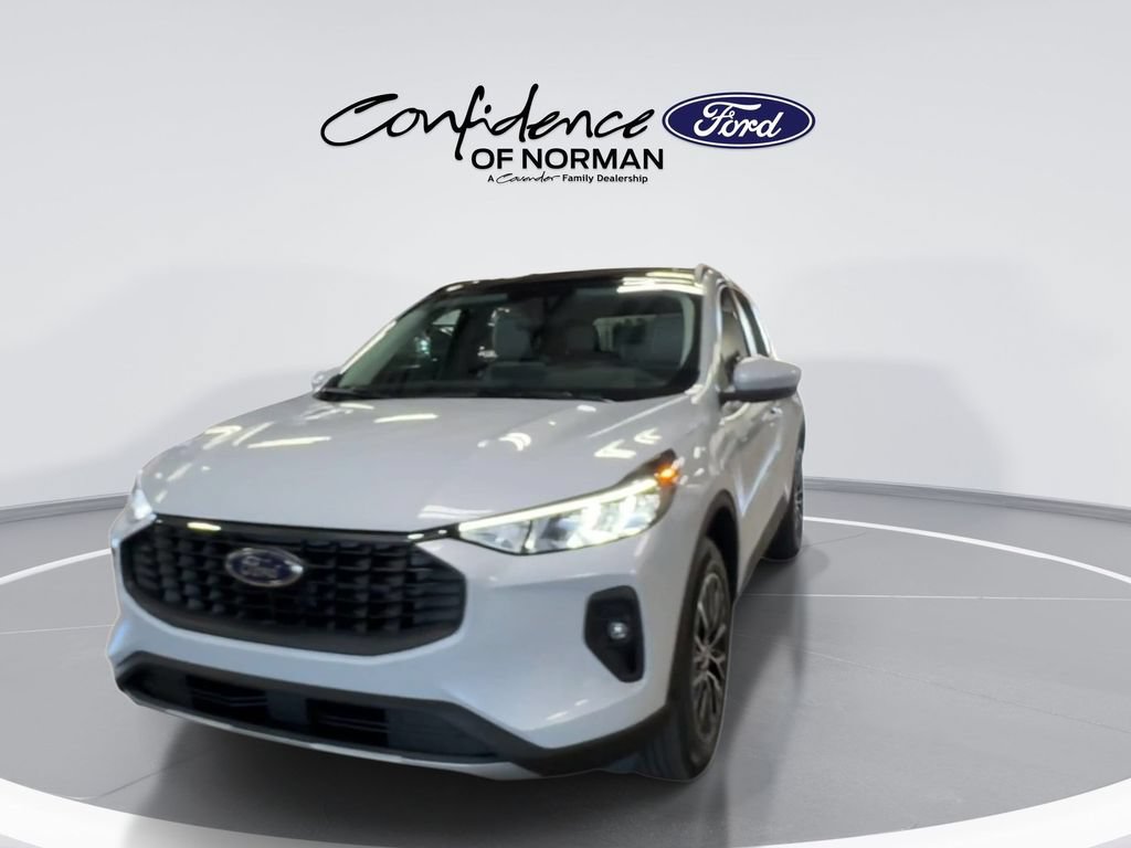 New 2025 Ford Escape SE FWD image 4