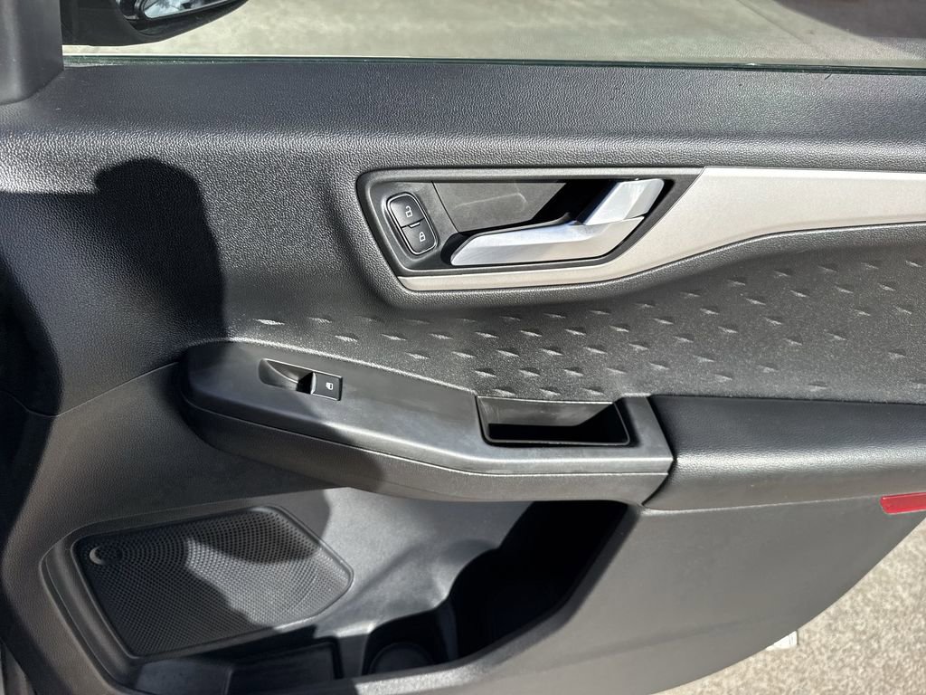 Used 2020 Ford Escape SEL image 46