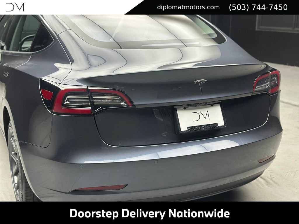 Used 2018 Tesla Model 3 Long Range RWD image 15
