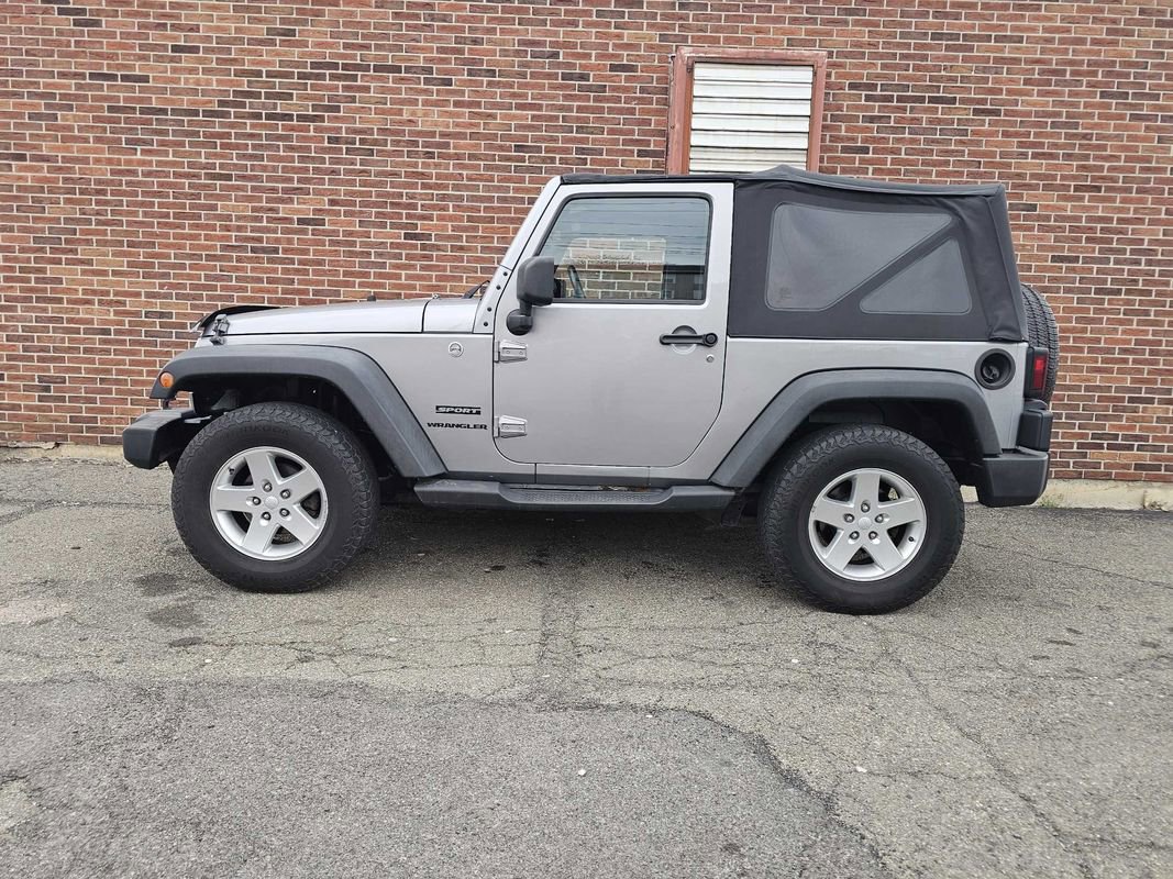 Used 2014 Jeep Wrangler Sport w/ Quick Order Package 24S AWD/4WD image 1