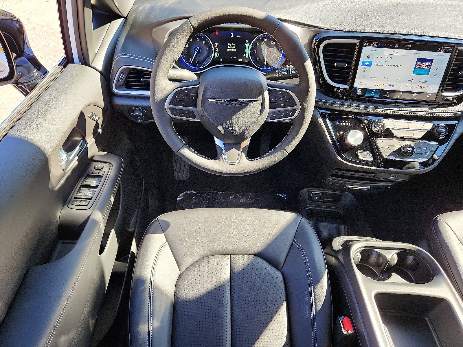 New 2026 Chrysler Pacifica Select image 7