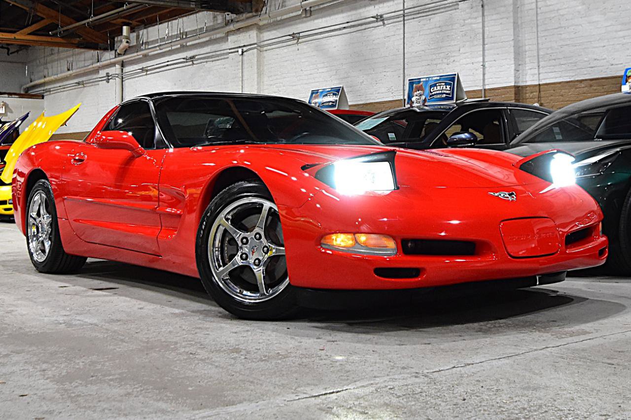 Used 2003 Chevrolet Corvette Coupe w/ Preferred Equipment Group image 3