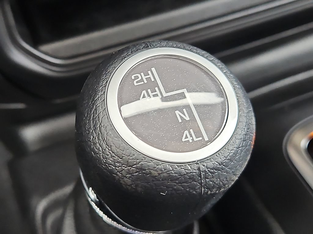 New 2026 Jeep Gladiator Sport AWD/4WD image 17