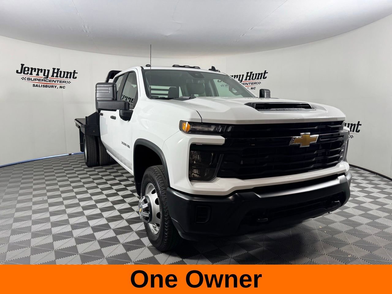 Used 2025 Chevrolet Silverado 3500 W/T AWD/4WD image 5