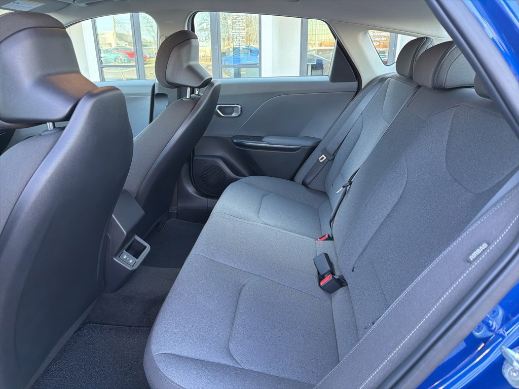 New 2025 Kia K4 LXS image 21