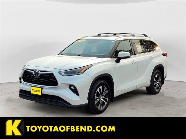 Used 2022 Toyota Highlander XLE