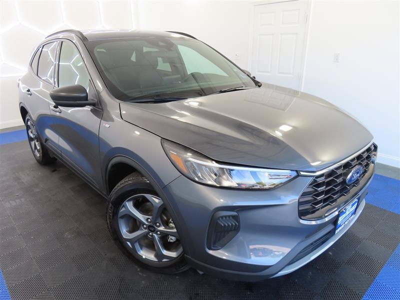 Used 2025 Ford Escape ST-Line FWD image 5