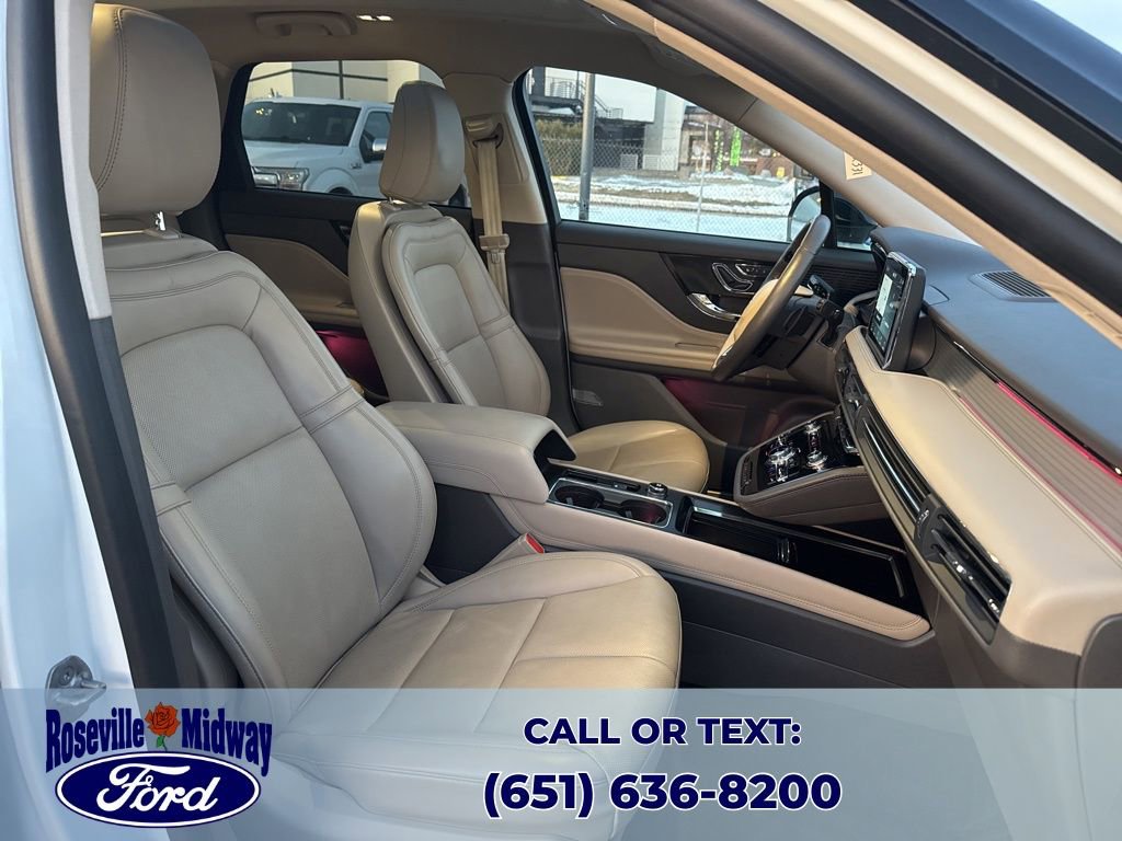 Used 2022 Lincoln Corsair AWD w/ Premium Package image 37