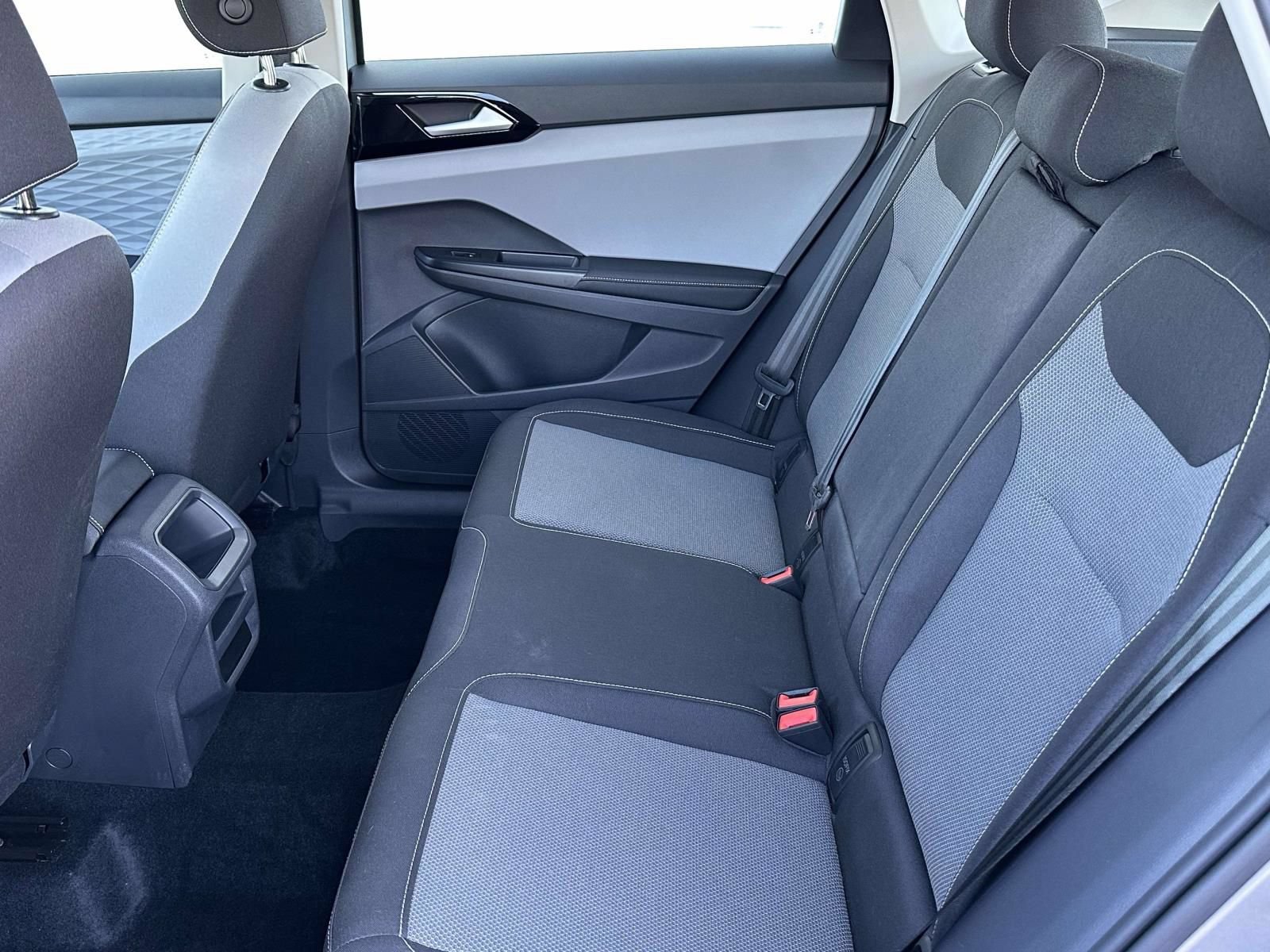 Certified 2024 Volkswagen Taos S FWD image 13