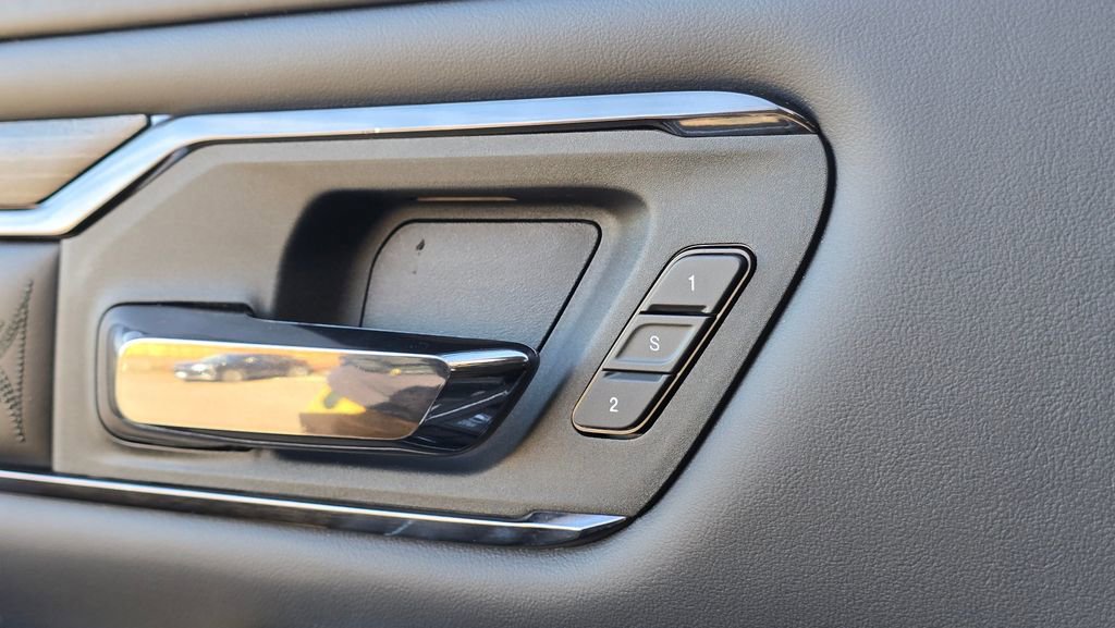 Used 2023 RAM 1500 Limited image 58
