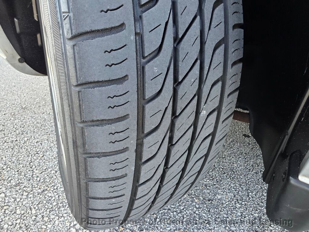 Used 2004 Chrysler Sebring LXi image 30